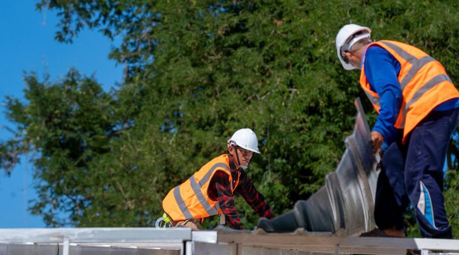 Roof maintenance in Venetie, AK